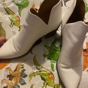 indigo rd white booties